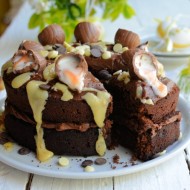 creme-egg-chocolate-drizzle-cake-12-680x545